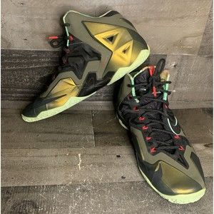 NIKE LEBRON XI 11 KING'S PRIDE PARACHUTE GOLD LODEN BLACK LAKERS 616175-700 11.5